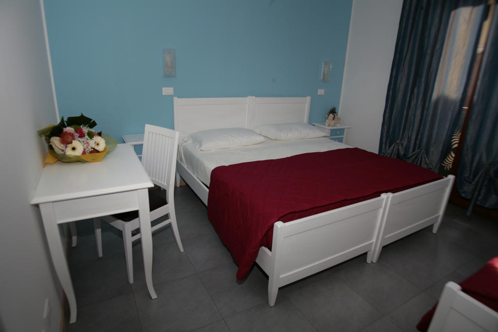 Bed & Breakfast Nettuno Bed & Breakfast Comun Nuovo ห้อง รูปภาพ